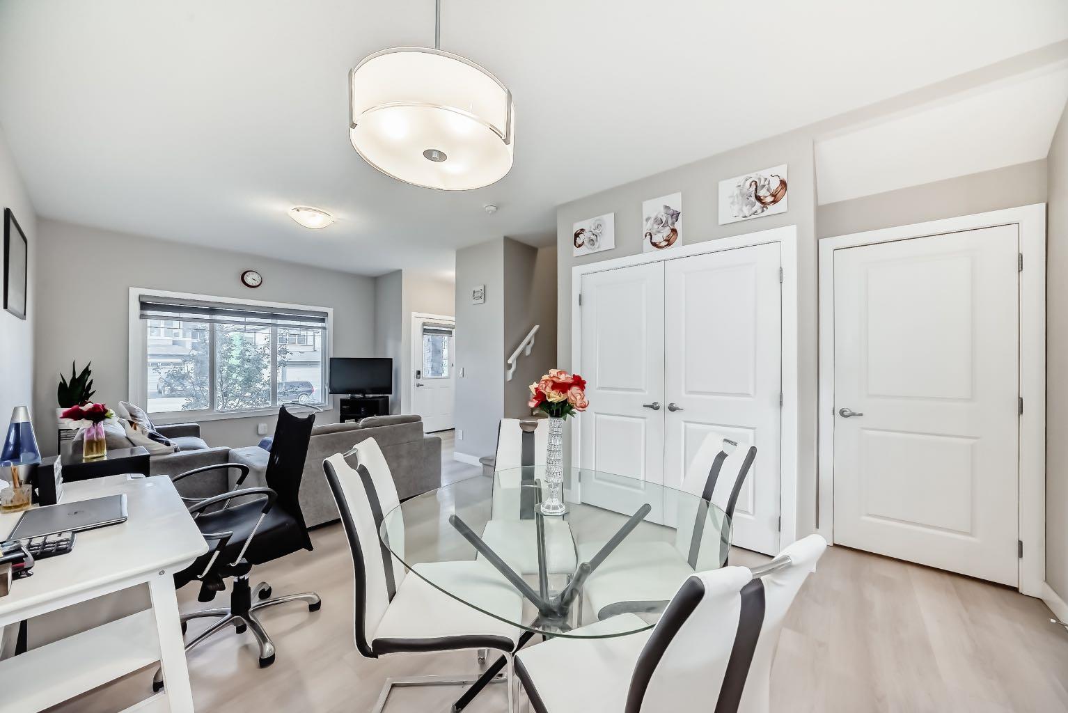 559 cornerstone Avenue NE