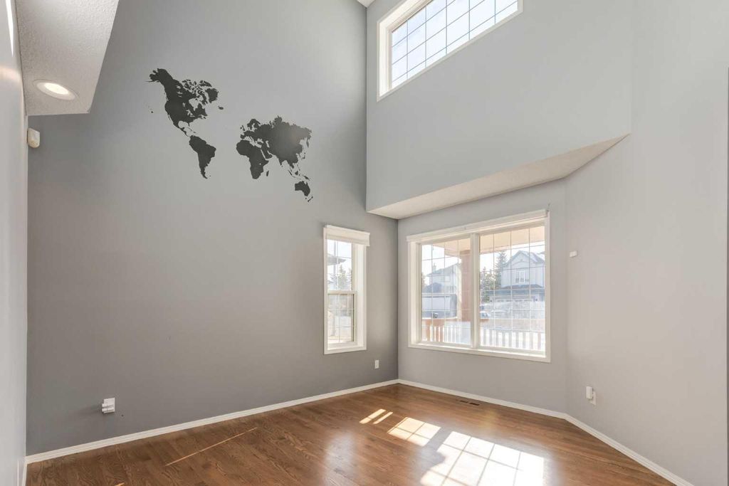 Photo of 161 Douglas Ridge Place SE, Calgary, AB T2Z 2T3 (MLS # A2295250)