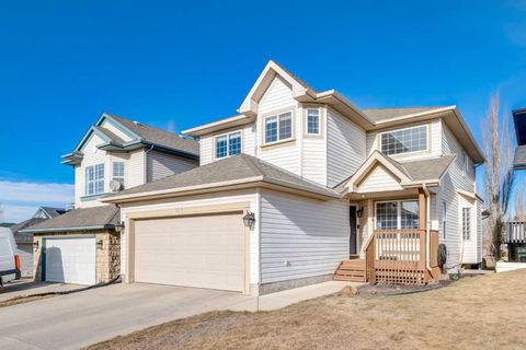 161 Douglas Ridge Place SE Calgary AB T2Z 2T3