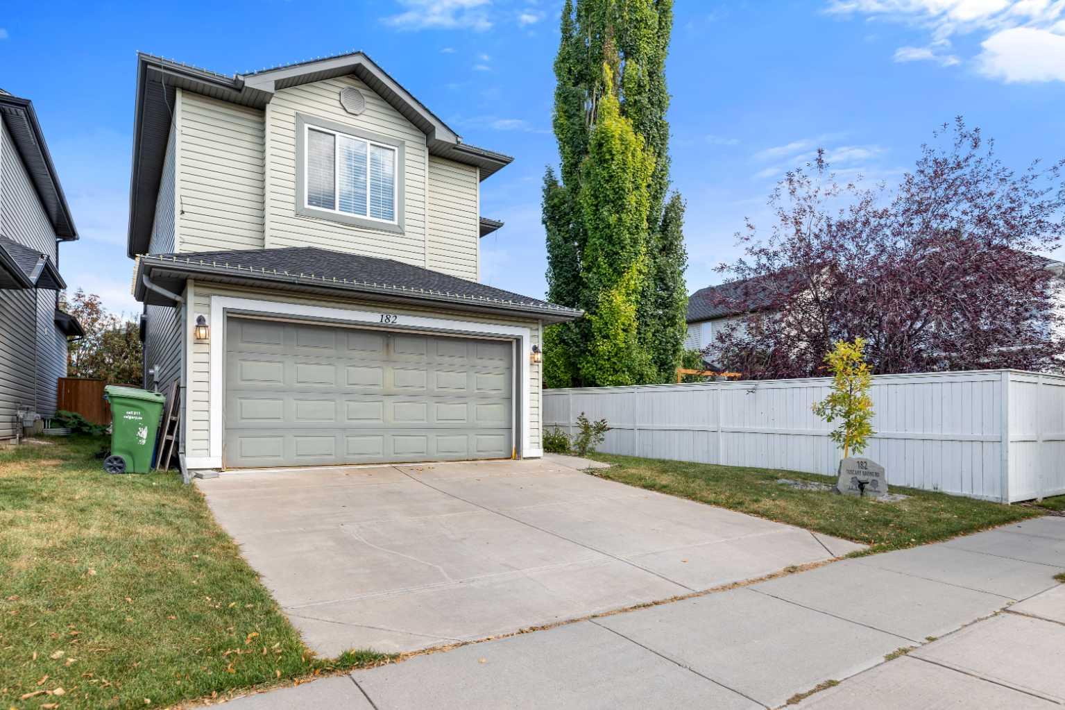 182 Tuscany Ravine Road NW