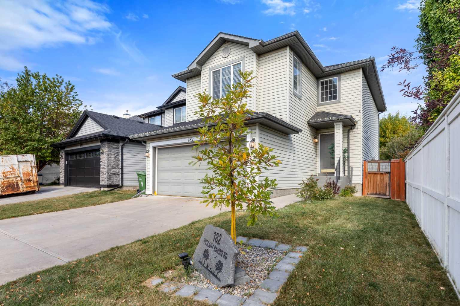 182 Tuscany Ravine Road NW