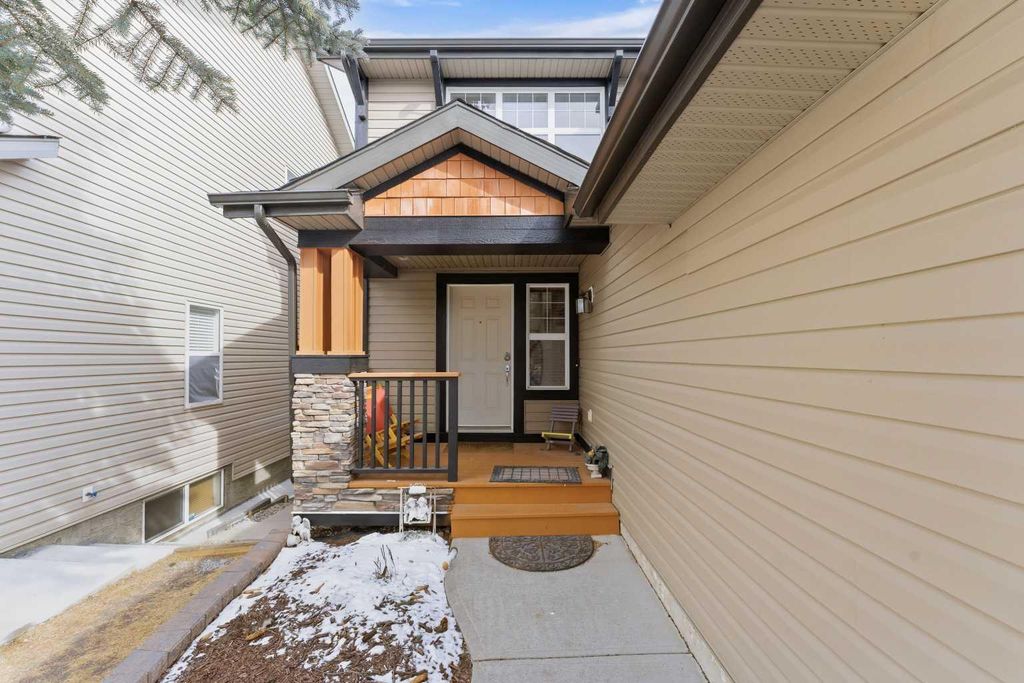 Photo of 50 Panamount View NW, Calgary, AB T3K 0A6 (MLS # A2292916)