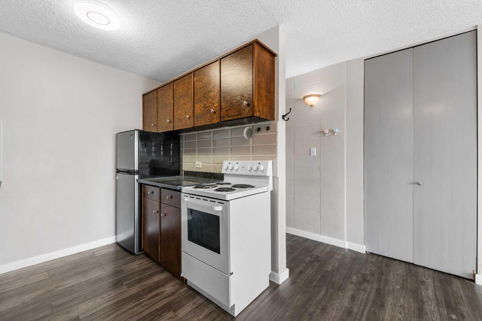 519 17 Avenue SW 430