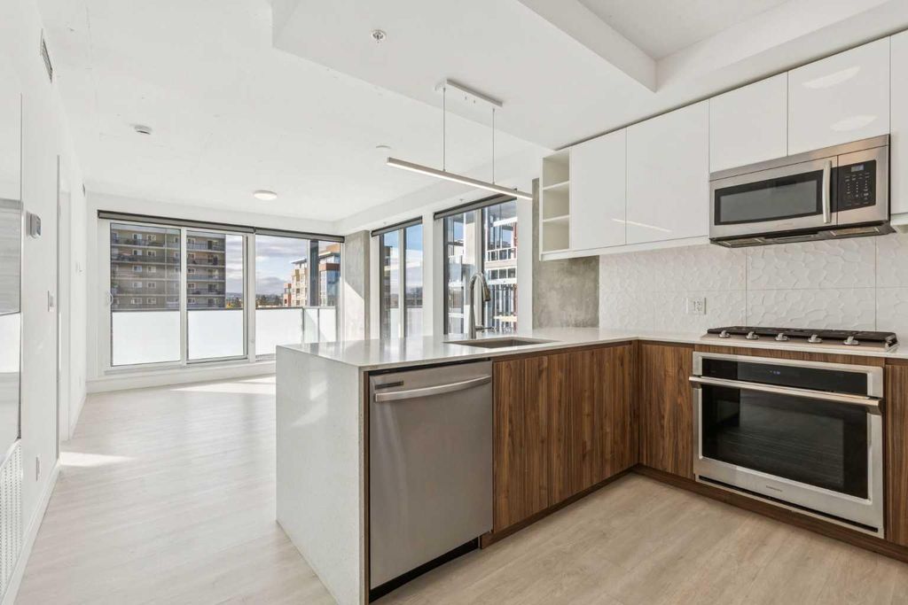 Photo of 327 9A Street NW #812, Calgary, AB T2N 1T7 (MLS # A2317195)