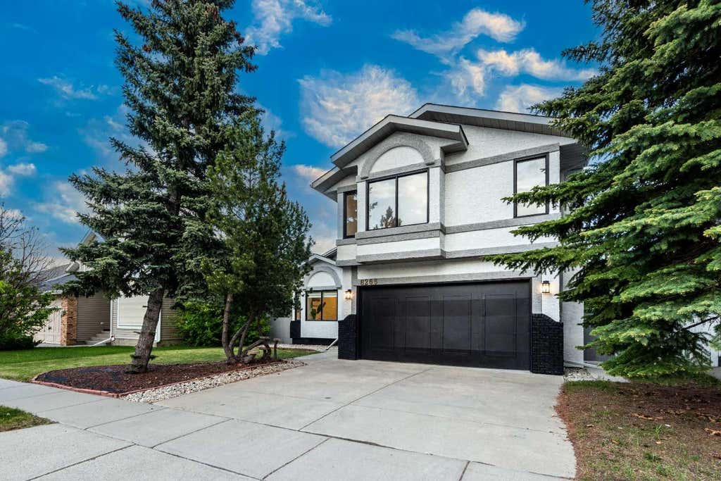 Photo of 8266 Edgebrook Drive, Calgary, AB T3A 4N1 (MLS # A2318862)