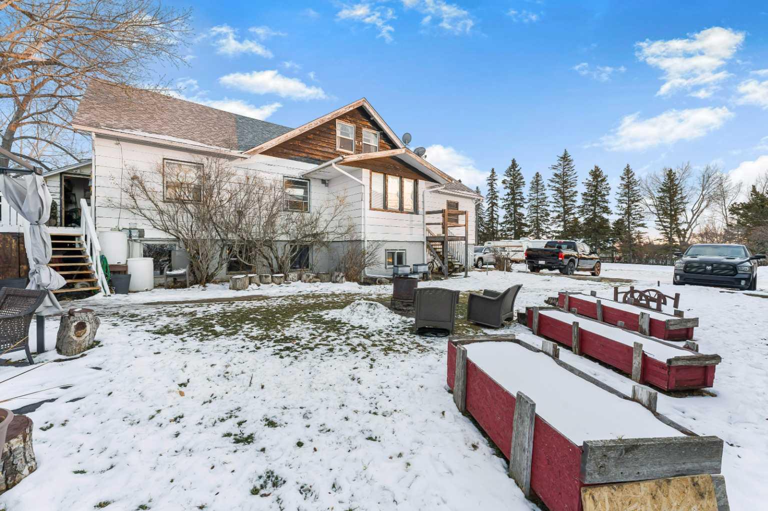 320075 Range Road 240 1-4