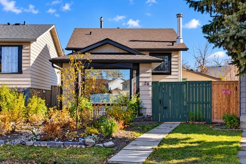 Photo of 20 Erin Croft Place SE, Calgary, AB T2B 2V3 (MLS # A2353766)