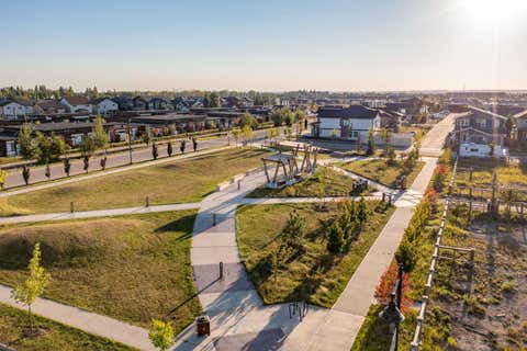 Photo of 7 Tipping Avenue, Red Deer, AB T4P 0Y9 (MLS # A2331471)
