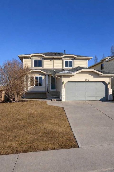 Photo of 107 Harvest Oak Crescent NE, Calgary, AB T3K 4C9 (MLS # A2299071)