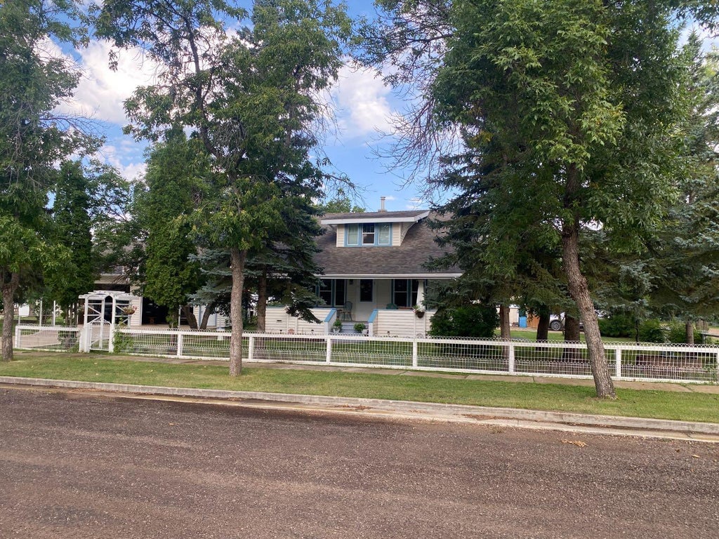Photo of 317 Main Street, Alliance, AB T0B 0A0 (MLS # A2339736)