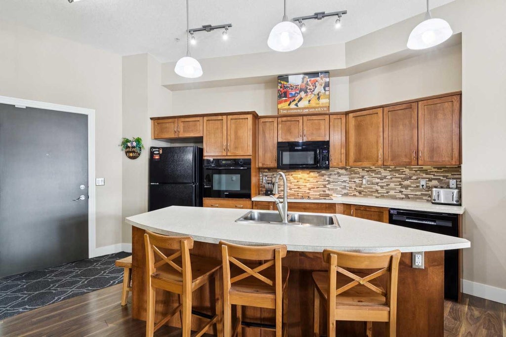 Photo of 3101 34 Avenue NW #103, Calgary, AB T2L 2A3 (MLS # A2298752)