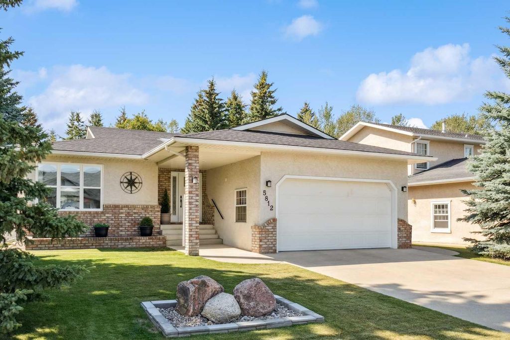 Photo of 5812 63 Avenue, Olds, AB T4H 1V3 (MLS # A2266894)