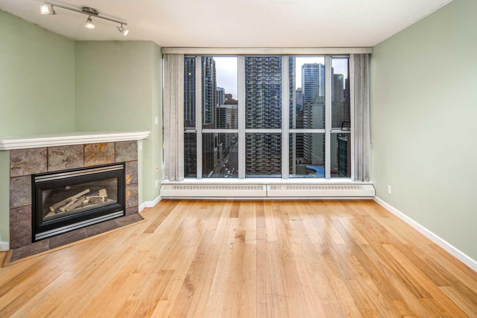 650 10 Street SW 1805