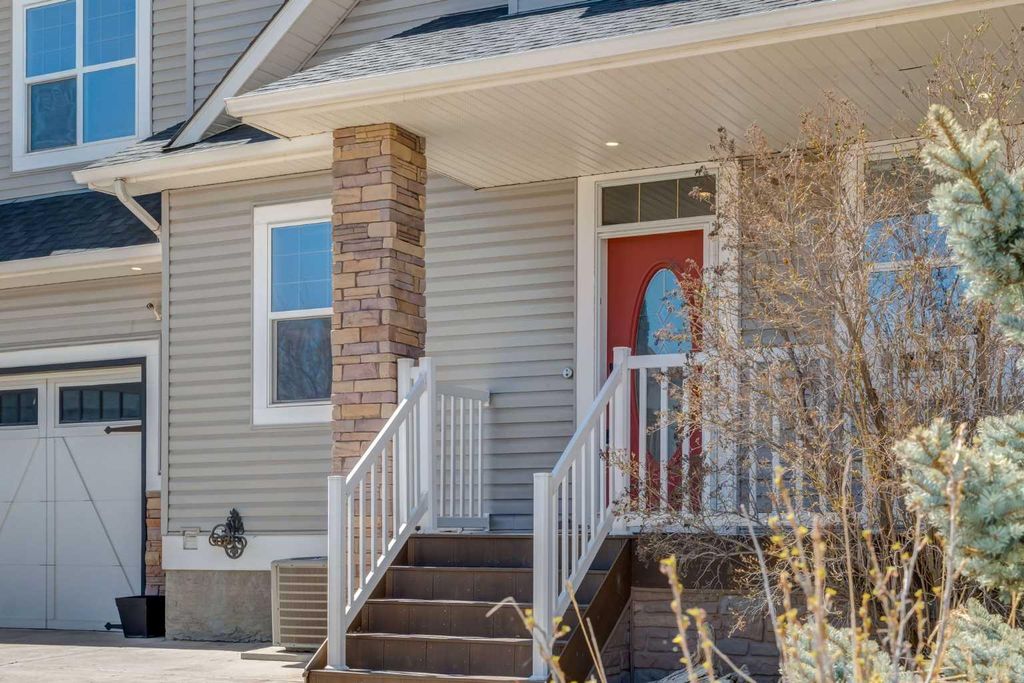 Photo of 15 Barber Street NW, Langdon, AB T0J 1X2 (MLS # A2309366)