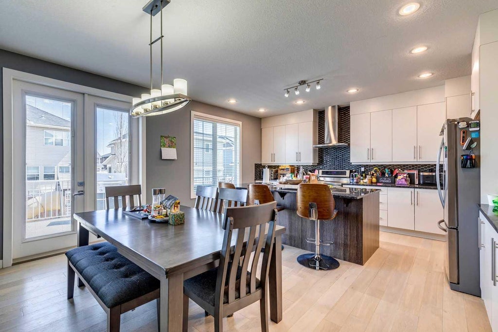 Photo of 168 Rainbow Falls Heath, Chestermere, AB T1X 0N4 (MLS # A2338754)