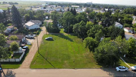 Photo of 5014 47 Street, Daysland, AB T0B 1A0 (MLS # A2333627)