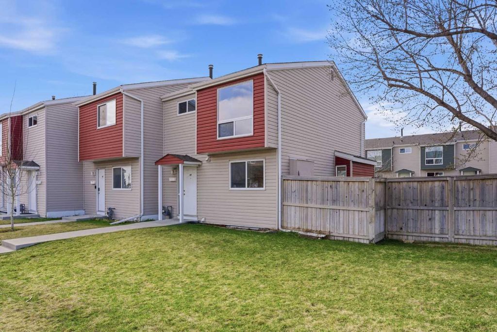 Photo of 5425 PENSACOLA Crescent SE #49, Calgary, AB T2A 2G5 (MLS # A2316210)
