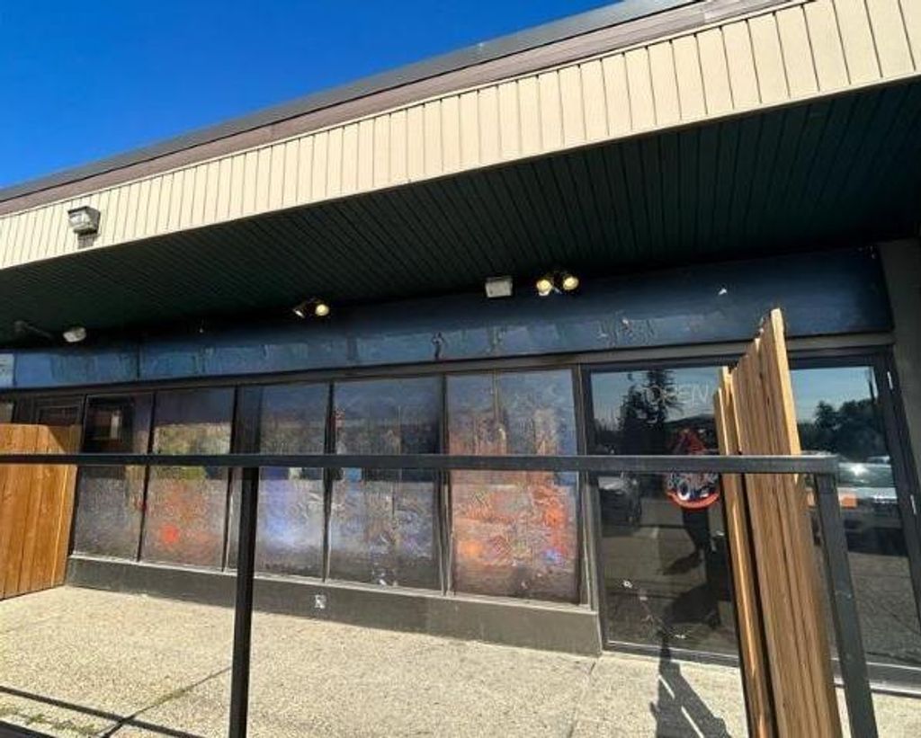 Photo of Edmonton, AB (MLS # A2274951)