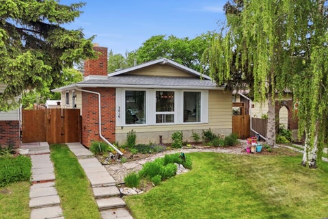Photo of 3016 Cedar Ridge Drive SW, Calgary, AB T2S 1X6 (MLS # A2342060)