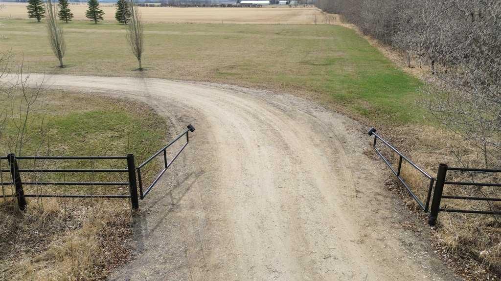 Photo of 28501 Highway 596, Rural Red Deer County, AB T4E 0E3 (MLS # A2307294)