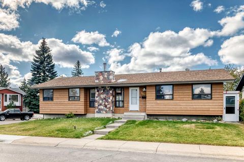 603 Mariposa Place Calgary AB T2E 5V9