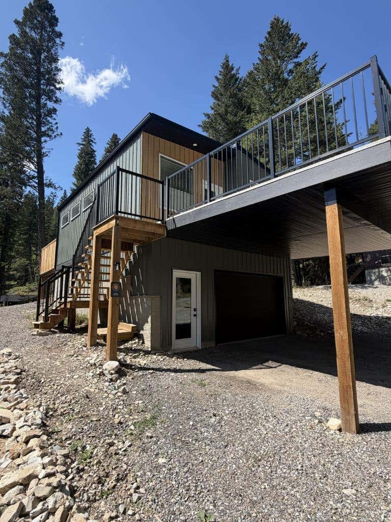 Photo of 105 Pine Point, Blairmore, AB T0K 0E0 (MLS # A2339876)