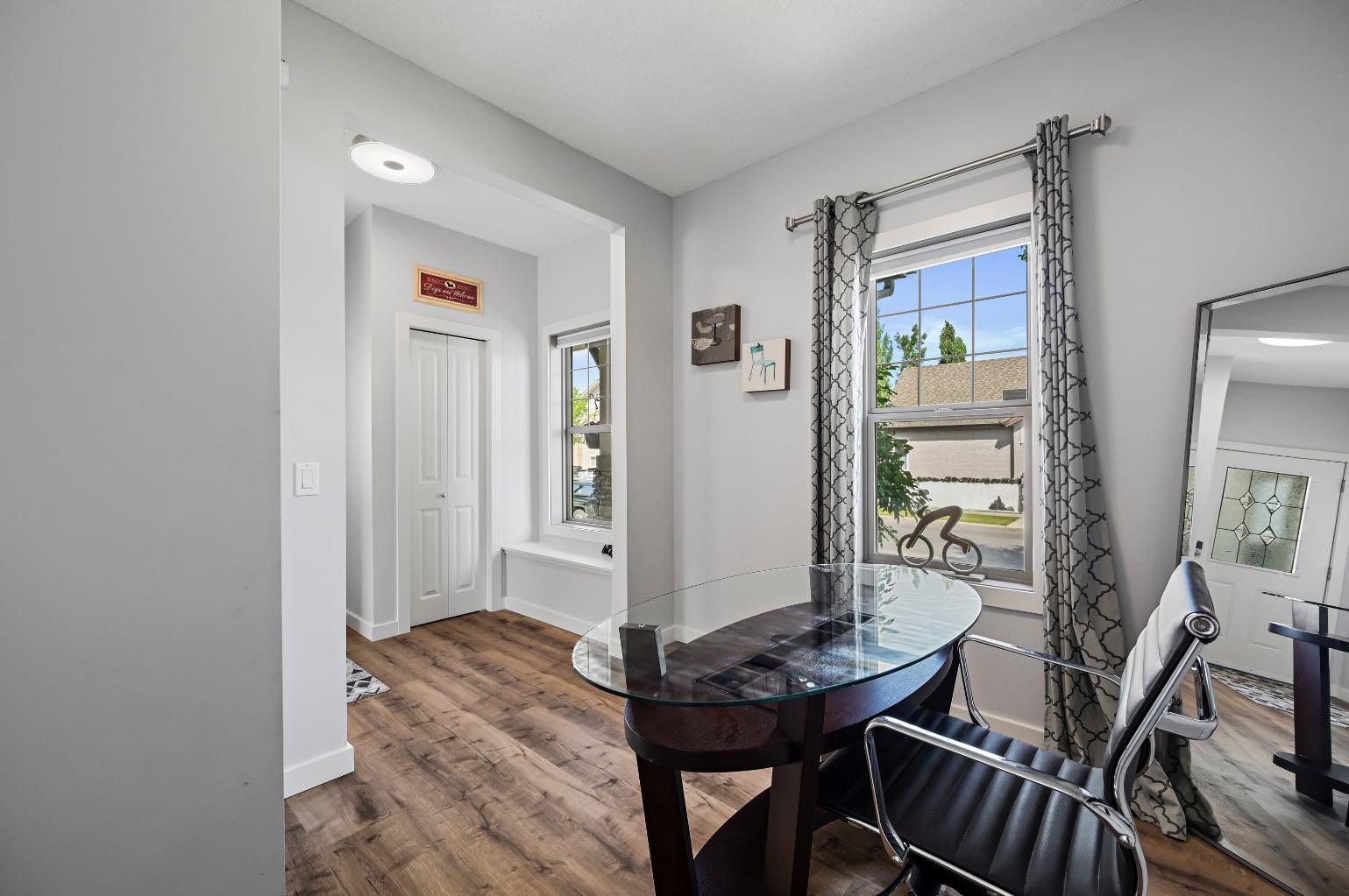 293 Mckenzie Towne Drive SE