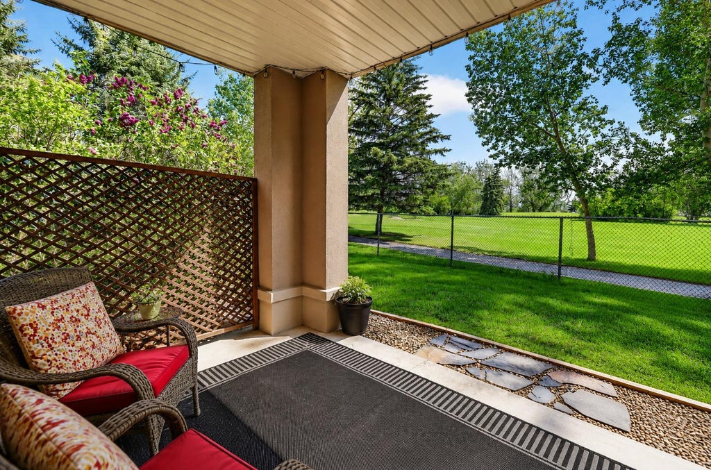 Photo of 24 Hemlock Crescent SW #1104, Calgary, AB T3C 2Z1 (MLS # A2316305)