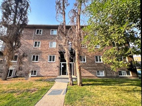 Photo of 1230 Cameron Avenue SW #16, Calgary, AB T2T 0K9 (MLS # A2216222) Photo of 1230 Cameron Avenue SW #16, Calgary, AB T2T 0K9 (MLS # A2216222)