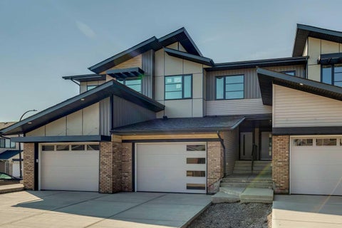 Photo of 56 Heritage Manor, Cochrane, AB T4C 3K7 (MLS # A2340911)