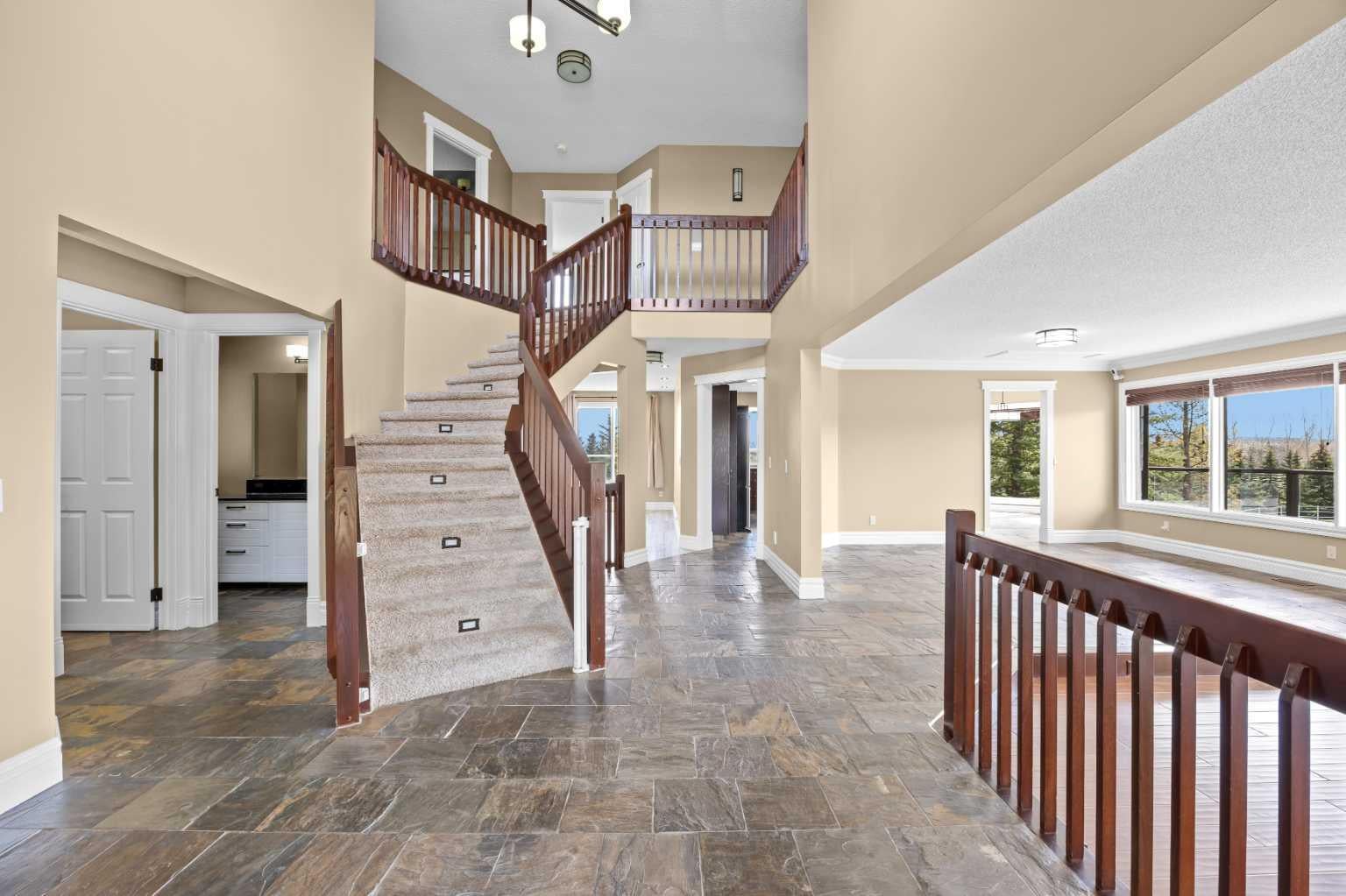 27 Calling Horse Estates