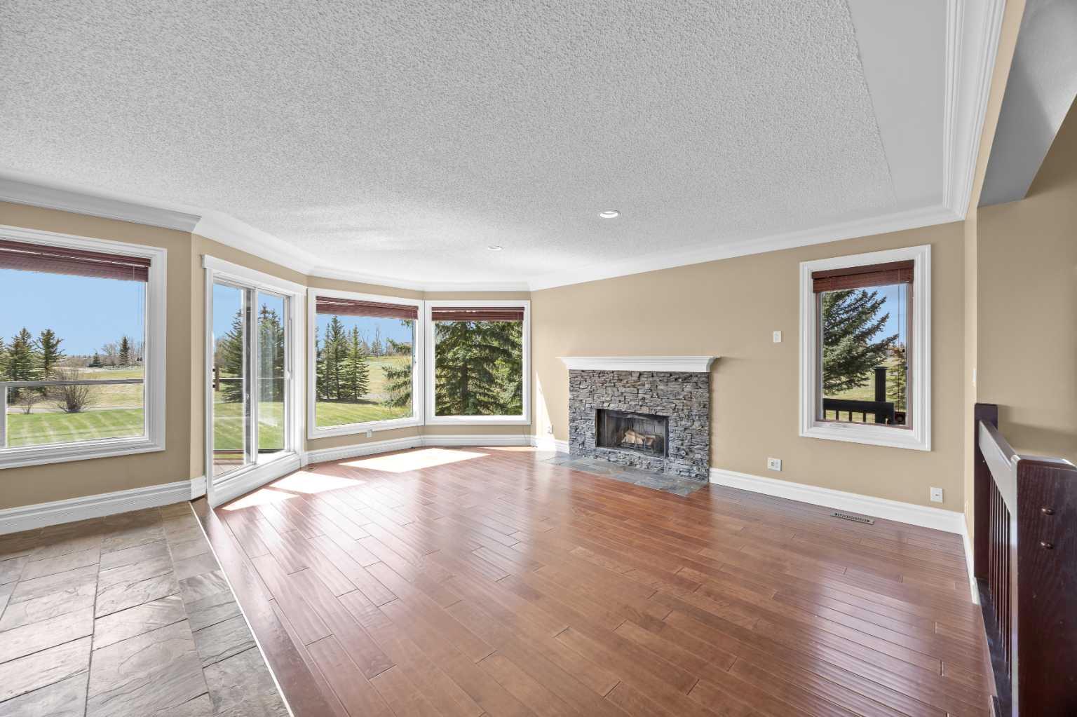 27 Calling Horse Estates