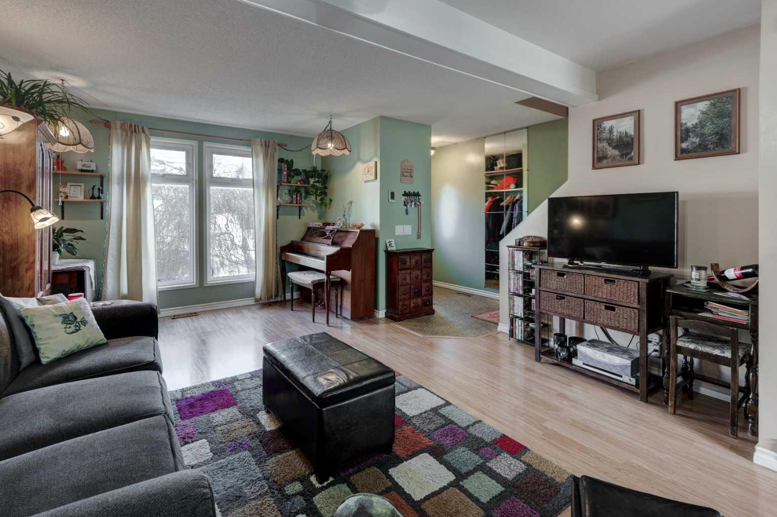 59 Erin Woods Place SE