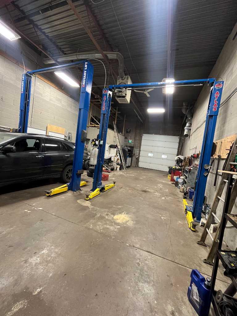 2235 30 Avenue NE 11