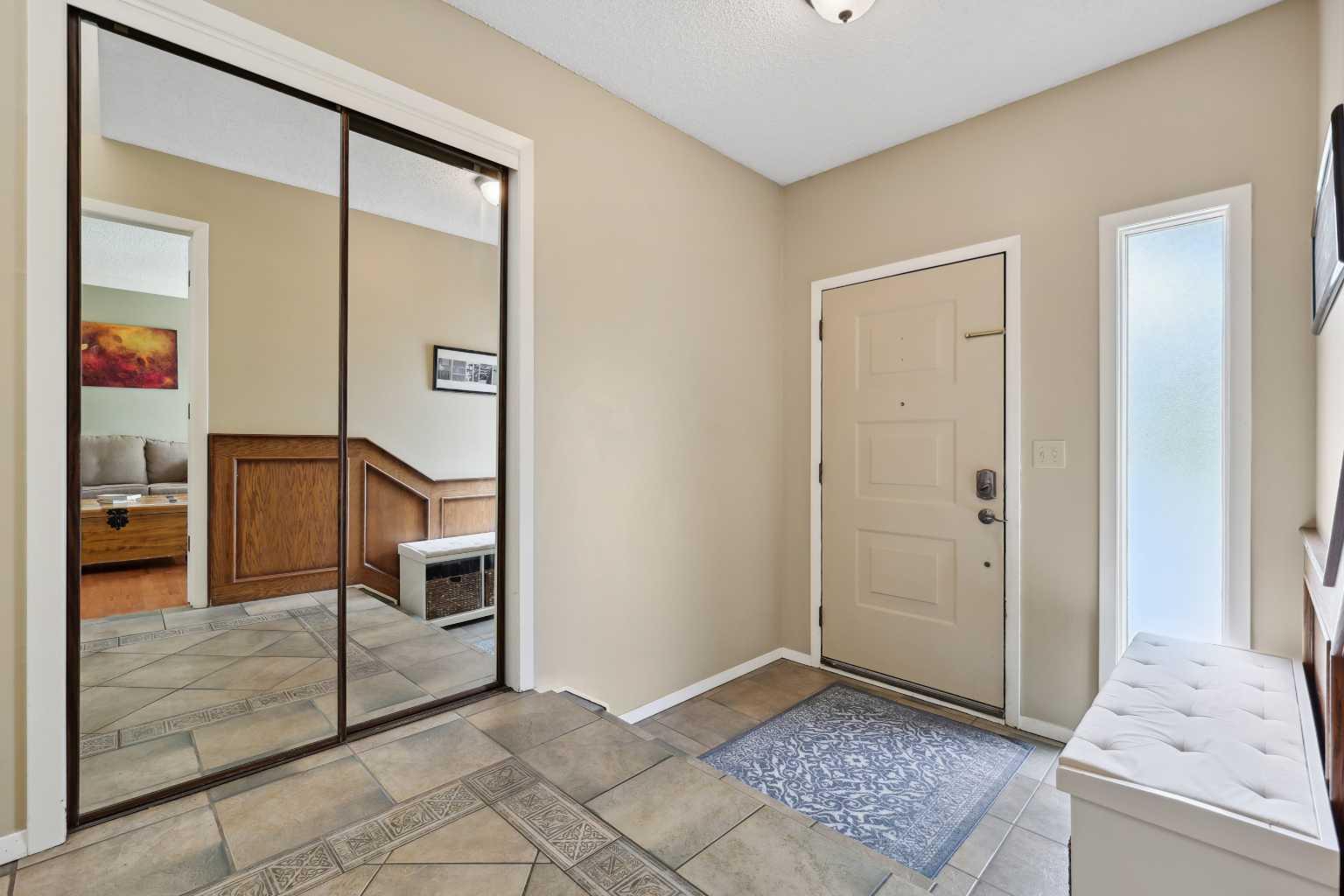 236 Ranchero Place NW
