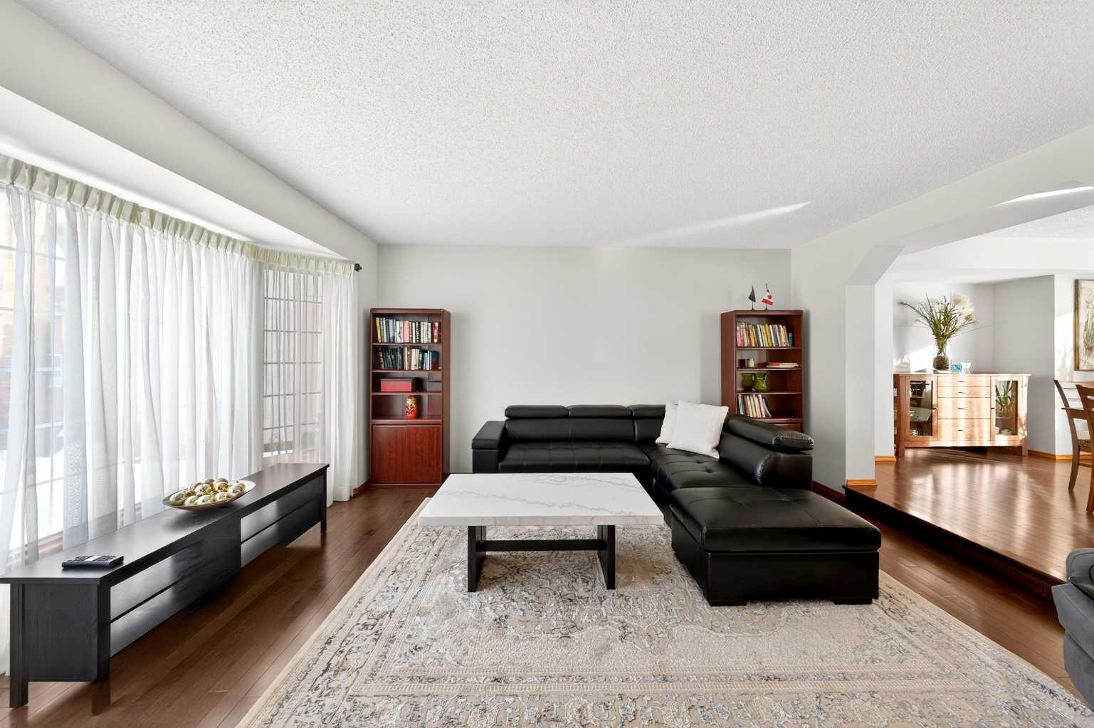 36 Edgevalley Place NW