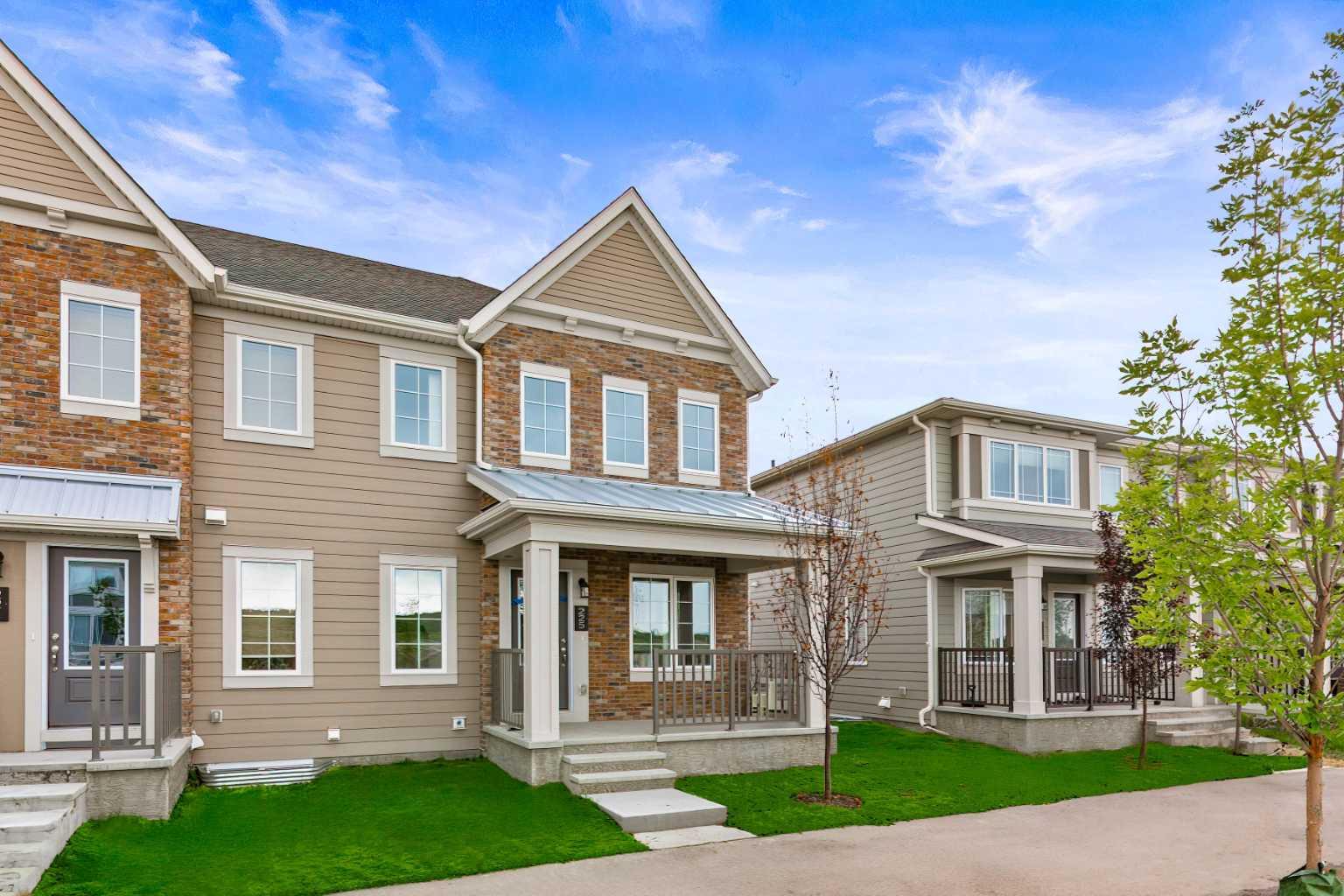 225 Yorkville Boulevard SW