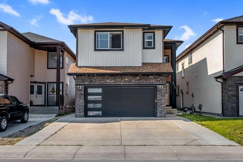 217 Taralake Manor NE Calgary AB T3J 0N2
