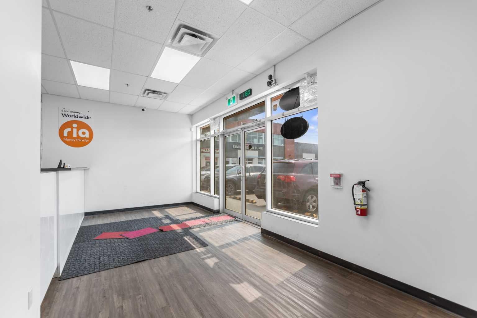 272 kinniburgh Boulevard 103