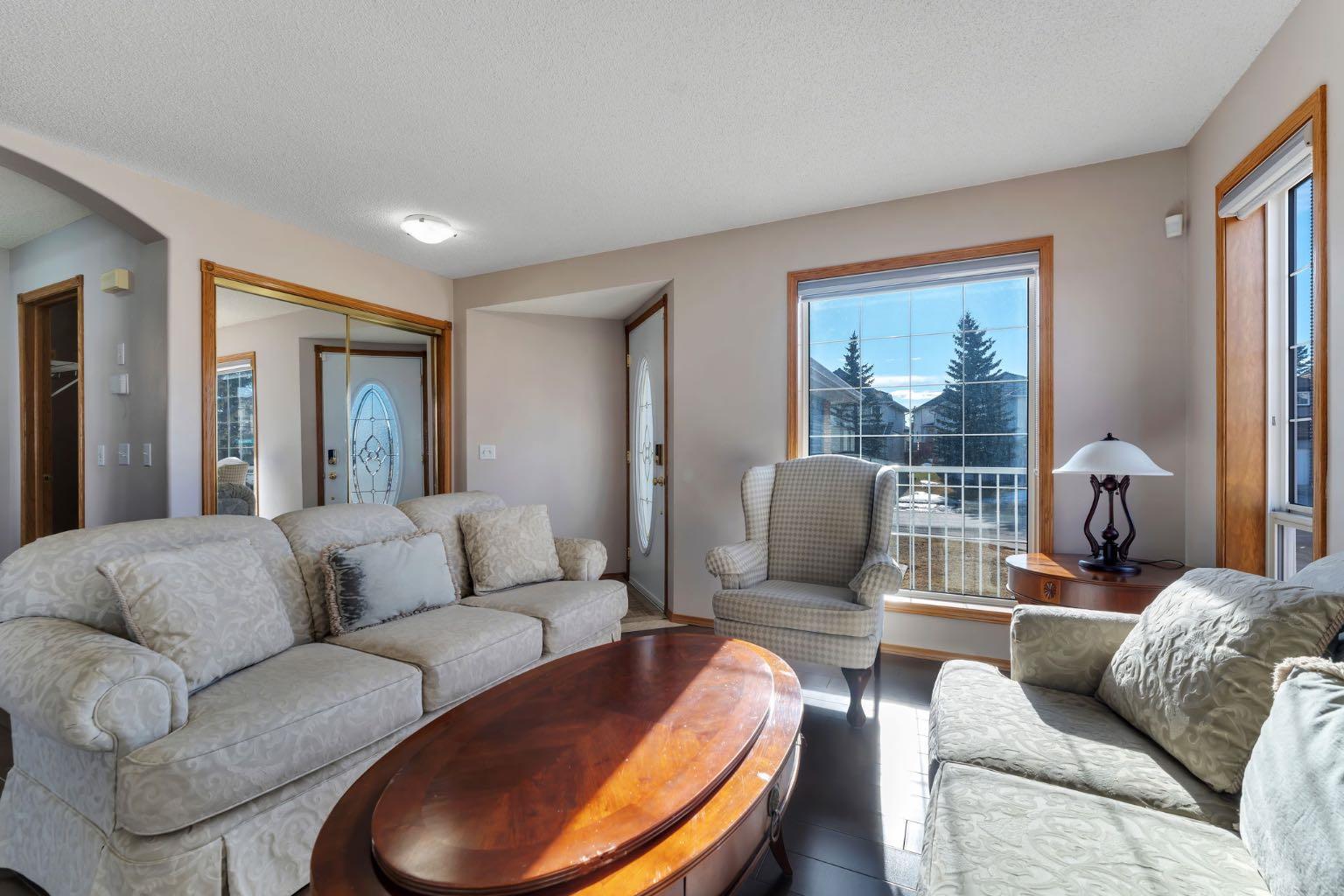 717 Coral Springs Boulevard NE