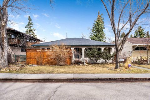 Photo of 1338 Hamilton Street NW, Calgary, AB T2N 3W6 (MLS # A2302314)