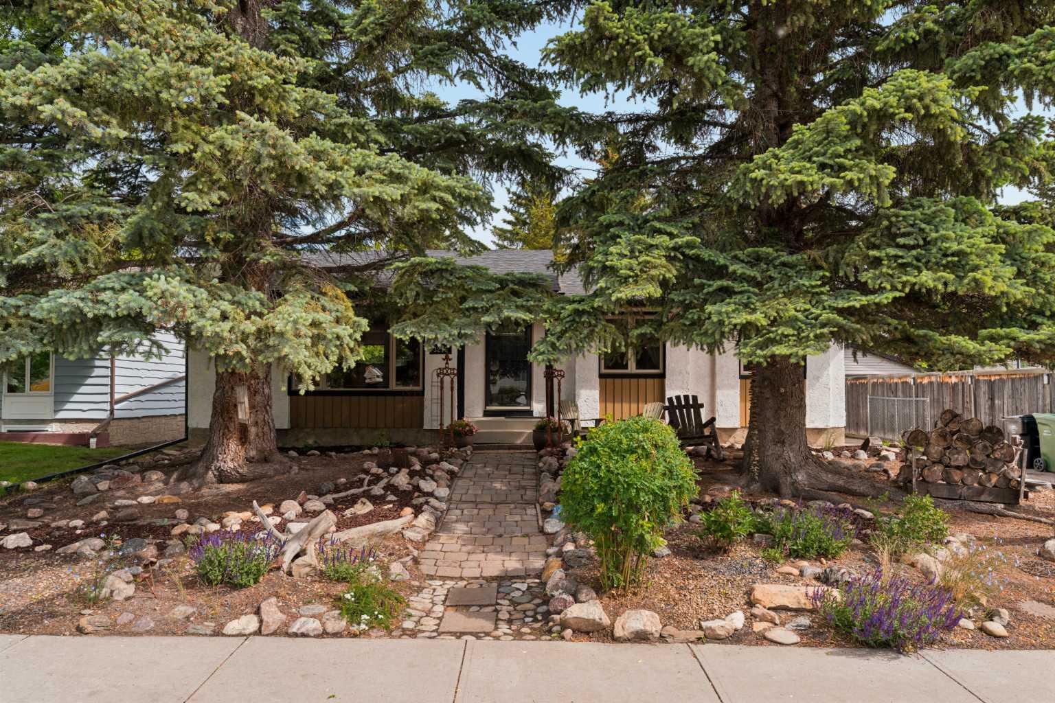3216 Oakwood Drive SW