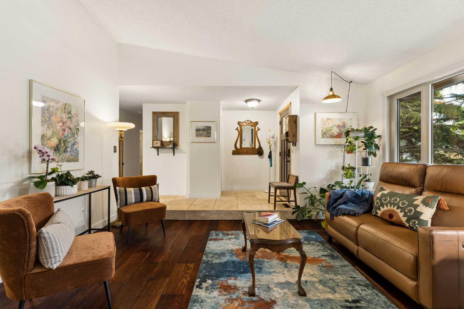3216 Oakwood Drive SW