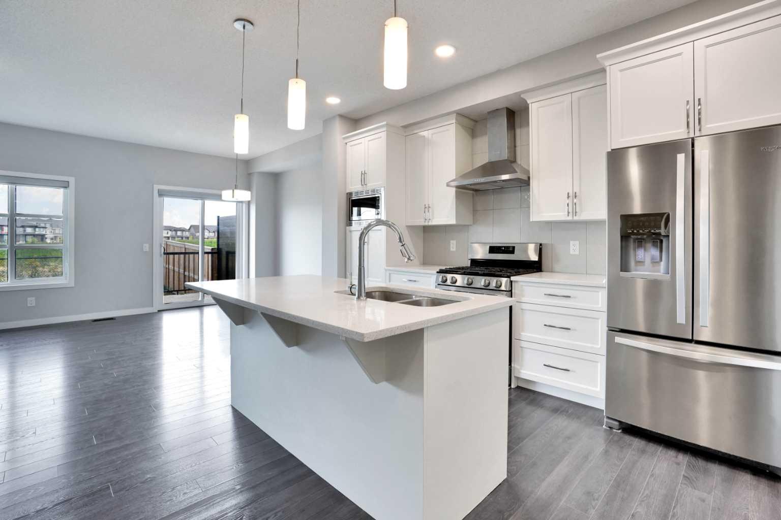 186 Carringvue Park NW