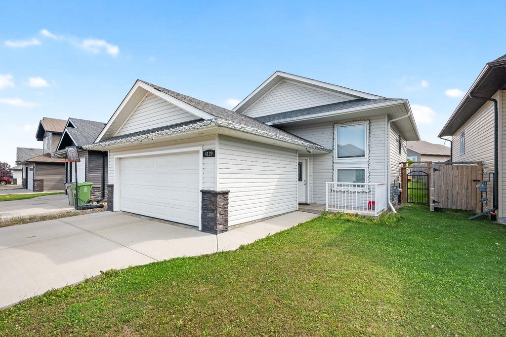 Photo of 4129 34 Street, Lloydminster, SK S9V 2H5 (MLS # A2340489)