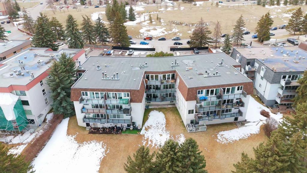 Photo of 512 Cedar Crescent SW #201, Calgary, AB T3C 2Y8 (MLS # A2304899)