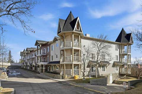 Photo of 70 Panamount Drive NW #5106, Calgary, AB T3K 5Z1 (MLS # A2294584)
