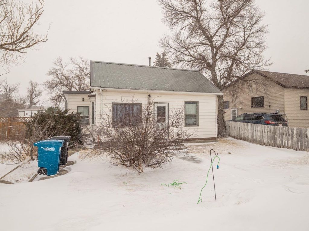 Photo of 134 20 Street, Fort Macleod, AB T0L 0Z0 (MLS # A2287194)
