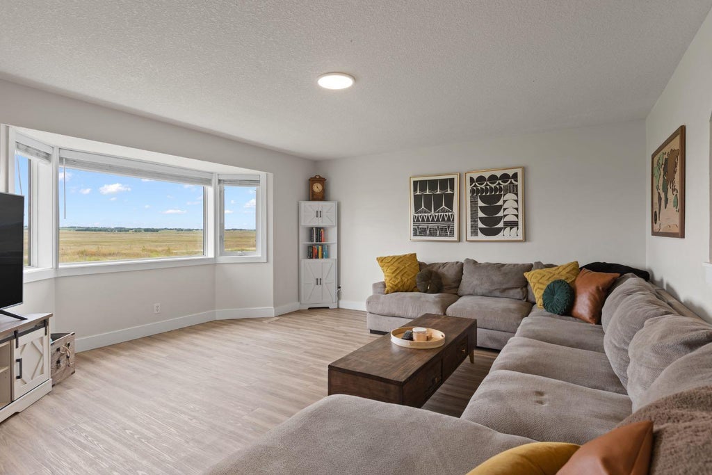Photo of 233043 Range Road 250, Rural Wheatland County, AB T1P 1K5 (MLS # A2344775)