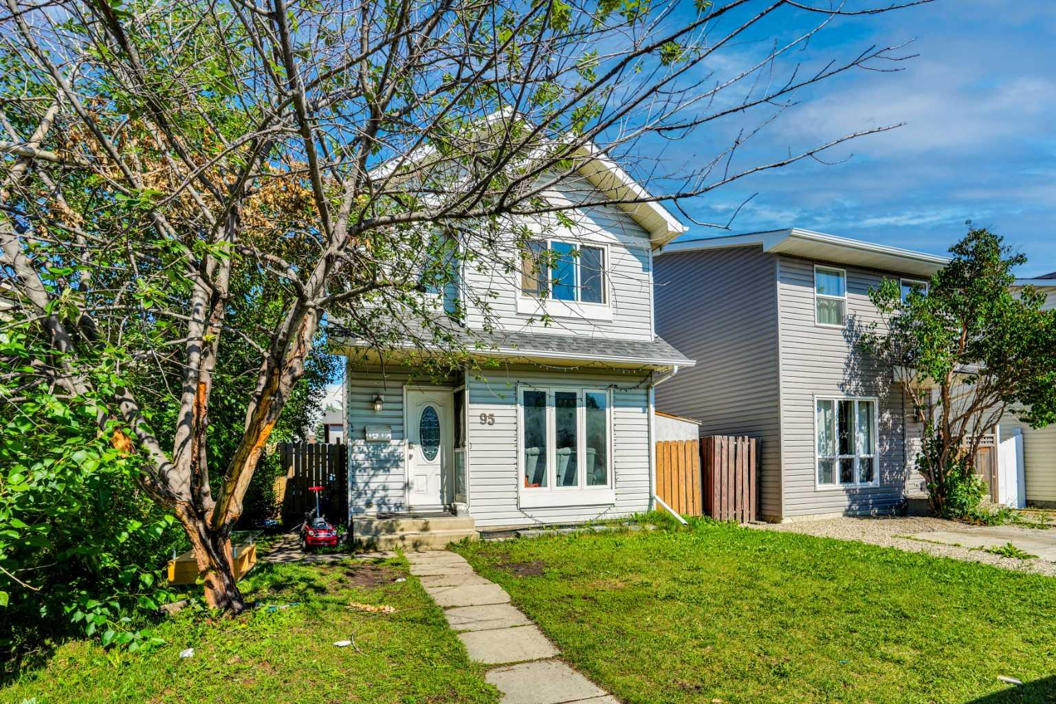 95 Castlegreen Close NE